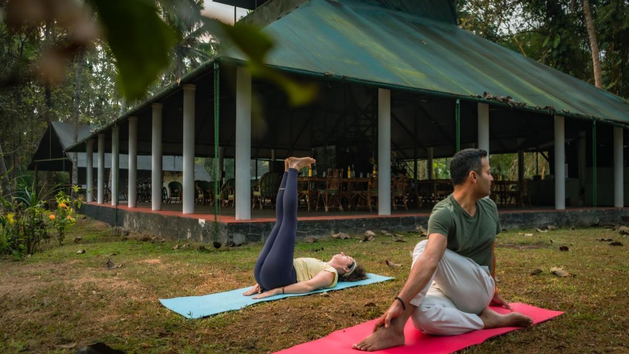 Amritara Riverside Luxury Tents Thattakād Exterior foto