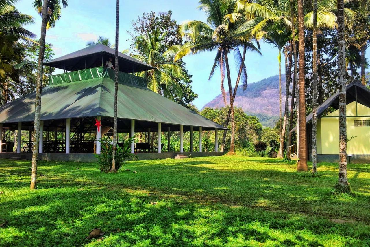 Amritara Riverside Luxury Tents Thattakād Exterior foto